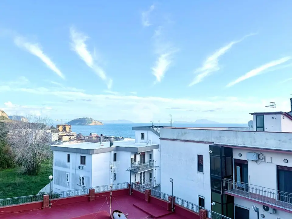 Trilocale in vendita a Pozzuoli