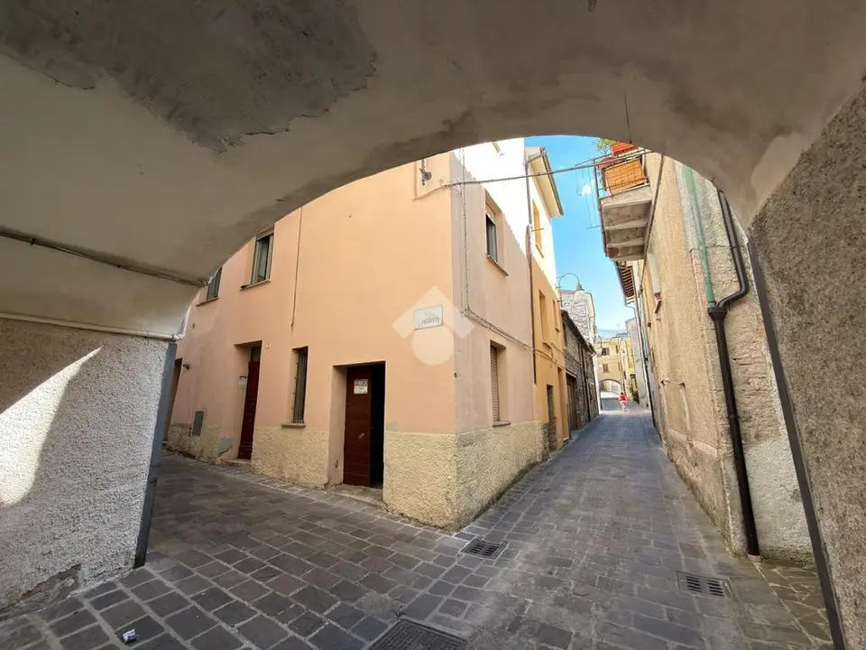 Casa semindipendente in vendita a Sigillo