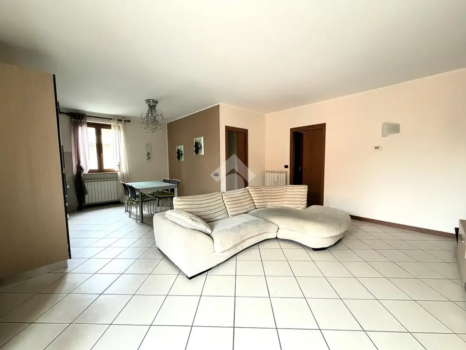 Trilocale in vendita a Azzano San Paolo