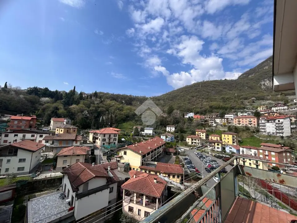 Trilocale in vendita a Lovere