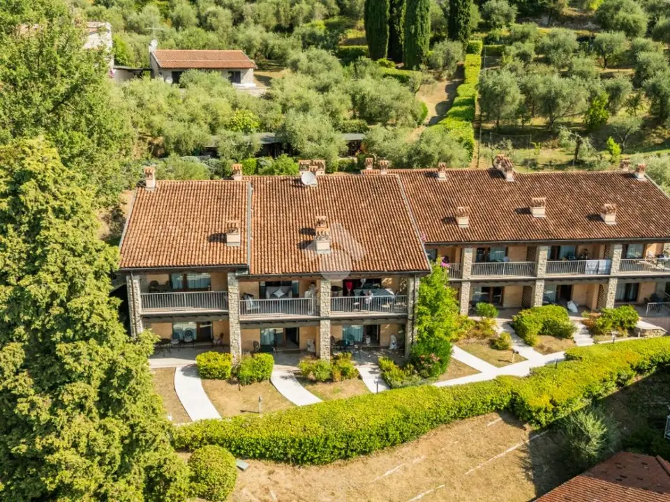 5 locali in vendita a Gardone Riviera