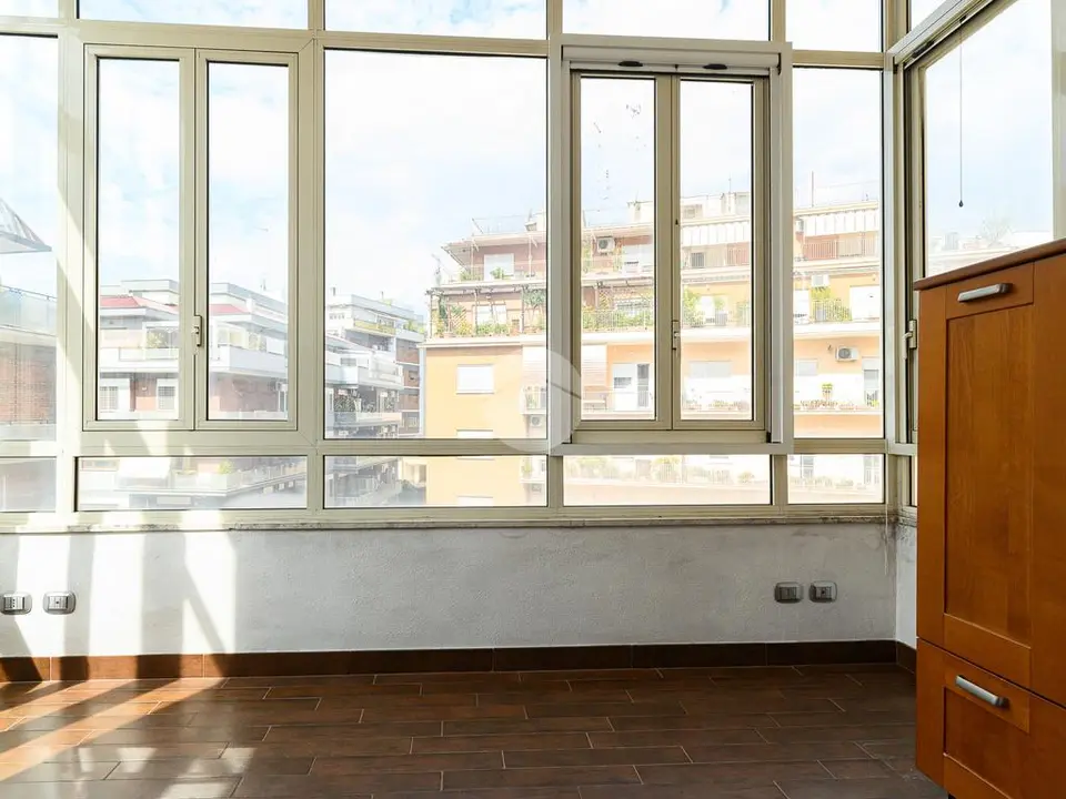 Quadrilocale in vendita a Roma