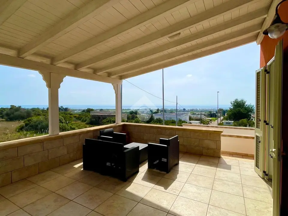 Casa indipendente in vendita a Salve - Torre Pali