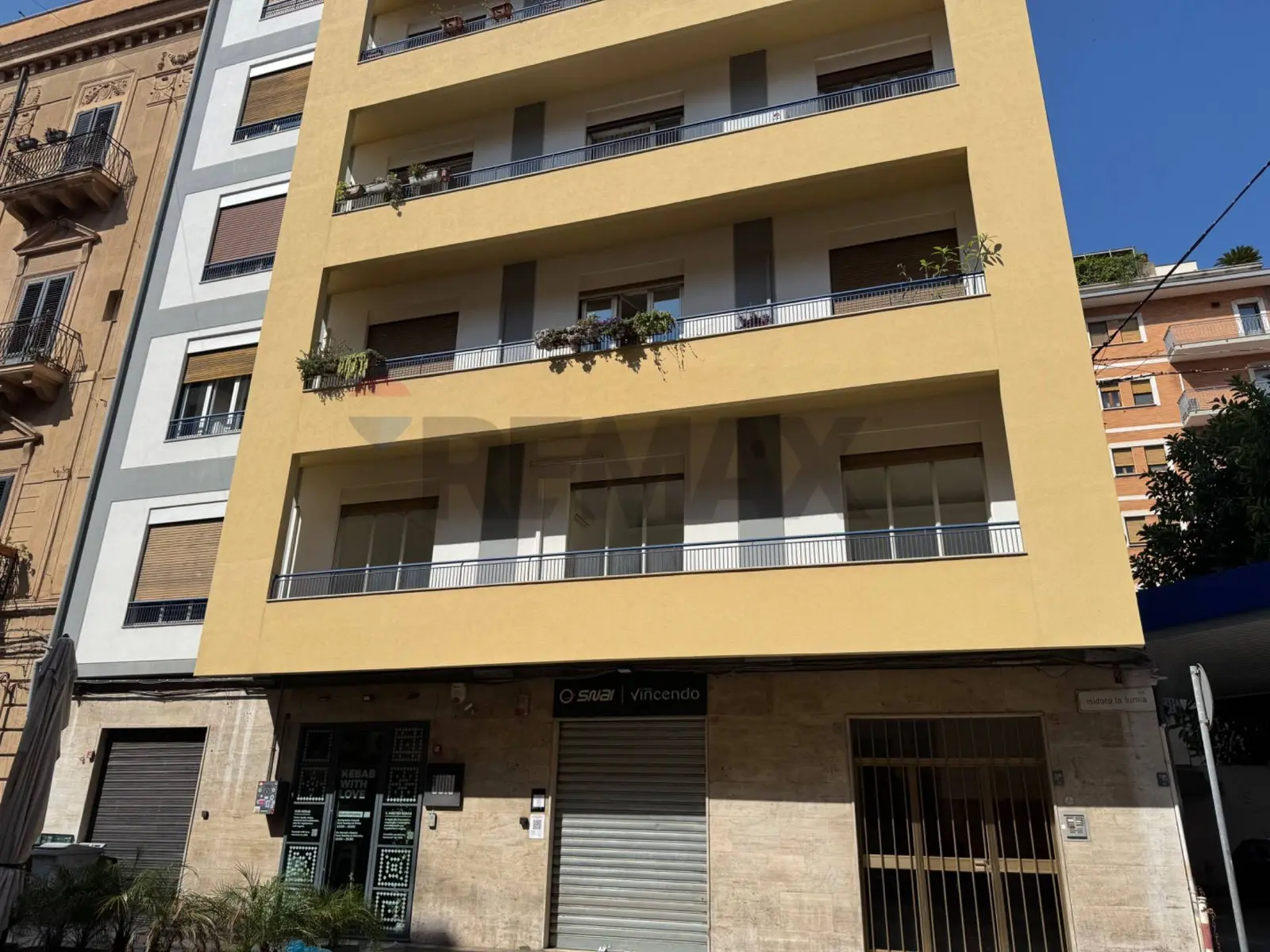 Locale Commerciale in Affitto a Palermo