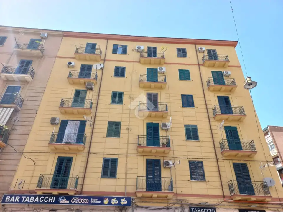 Trilocale in affitto a Palermo