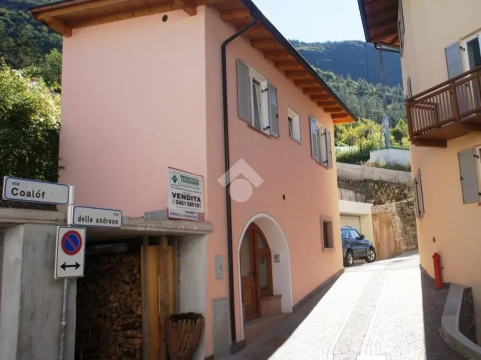 Casa indipendente in vendita a Spormaggiore