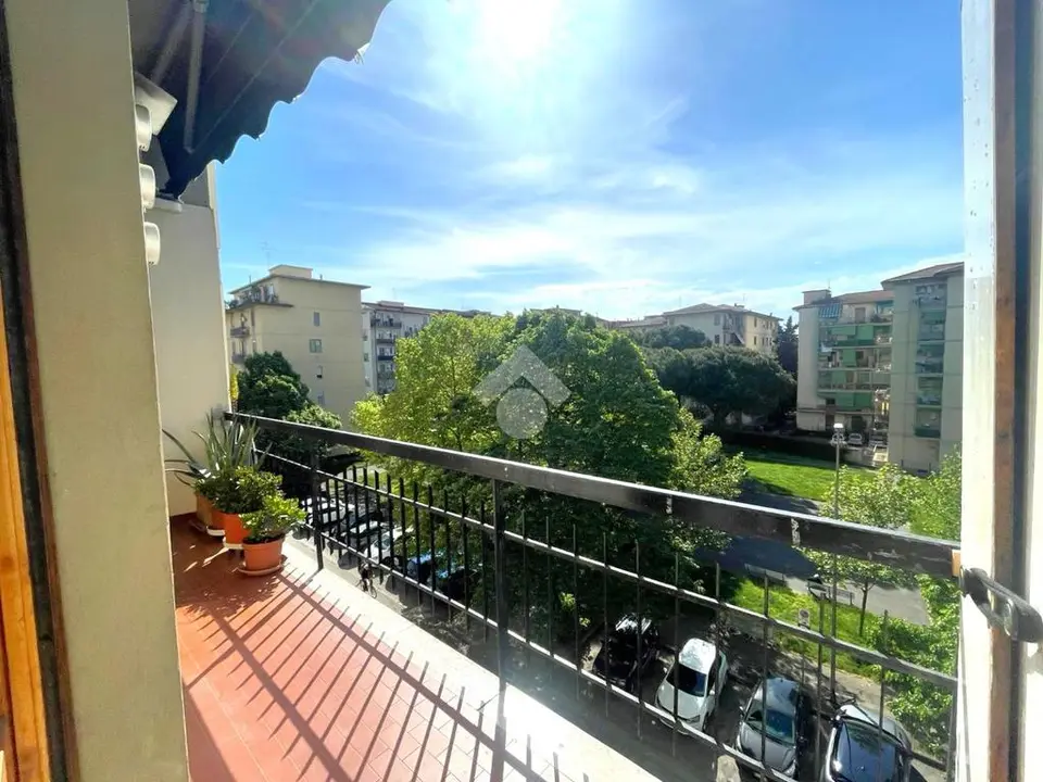 5 locali in vendita a Scandicci