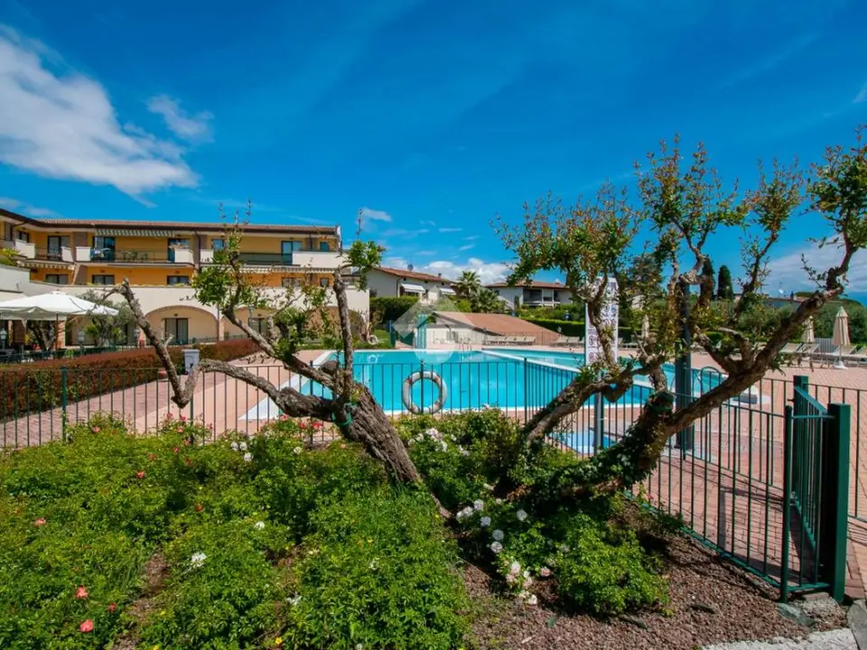Bilocale in vendita a Padenghe Sul Garda