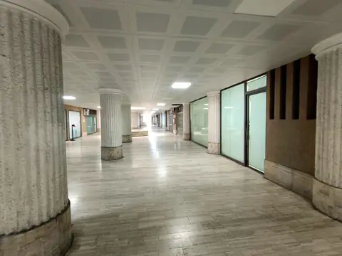 Negozio in Via Gazzi 22, Messina (ME)