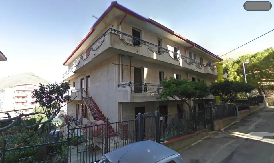 Appartamento in Via P. Allotta 4, Belmonte Mezzagno (PA)