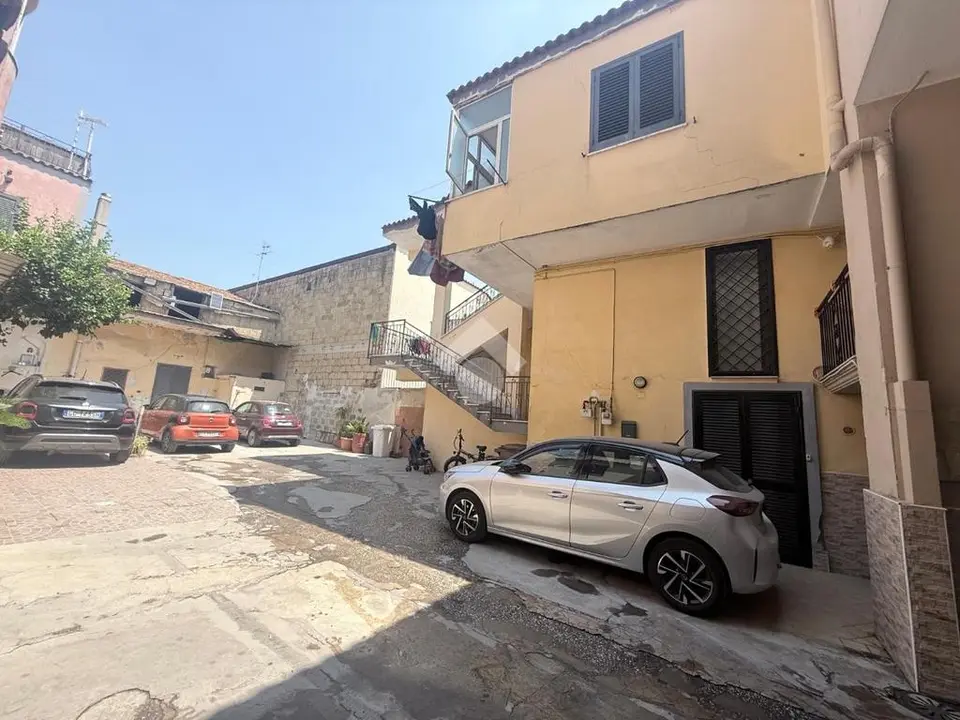 Casa semindipendente in vendita a Caivano