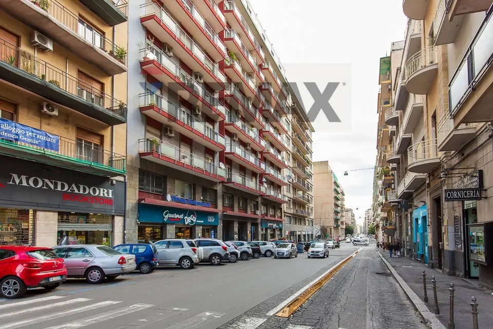 Locale Commerciale in Affitto a Catania