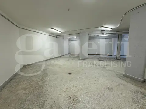 Magazzino in Via della Zagara  28, Misterbianco (CT)