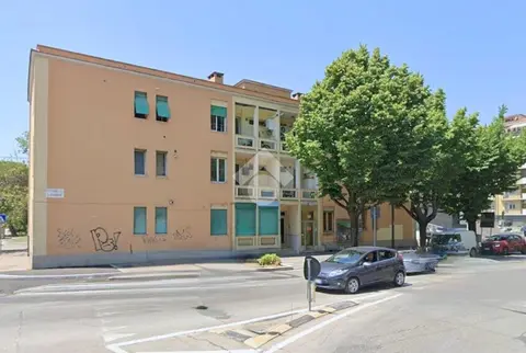 Quadrilocale in vendita a Pescara