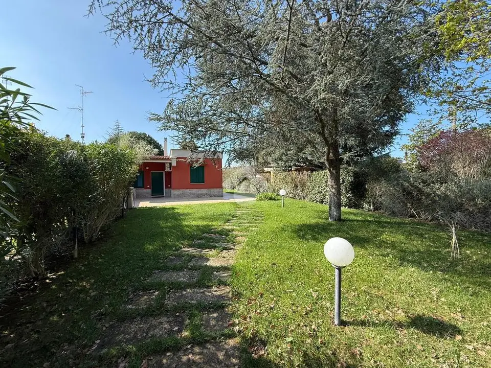 Villa a schiera d'angolo in vendita a Cassano Delle Murge