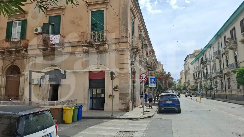 Appartamento in via nino bixio  6, Siracusa (SR)