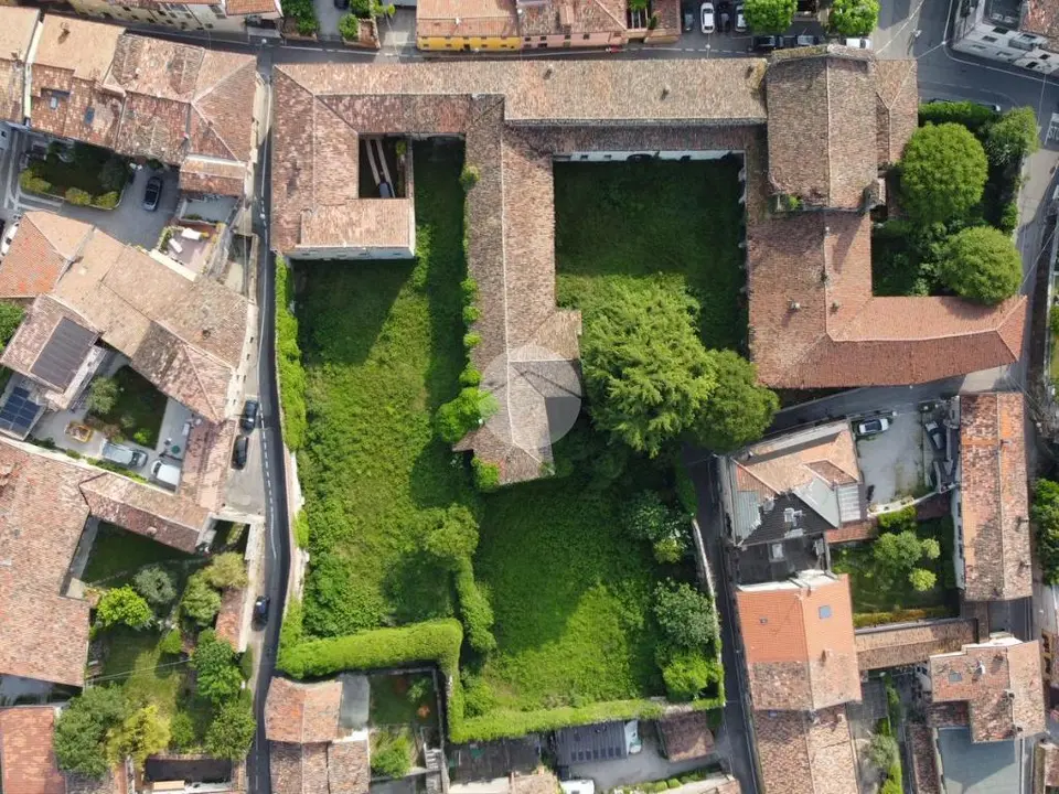 Rustico in vendita a Lonato Del Garda