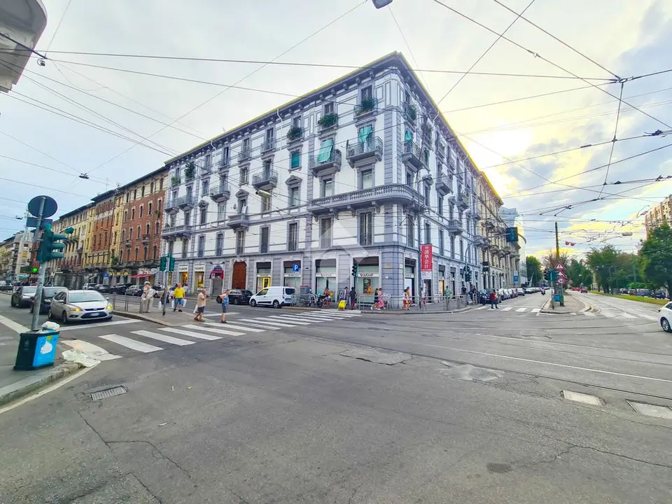 Quadrilocale in affitto a Milano