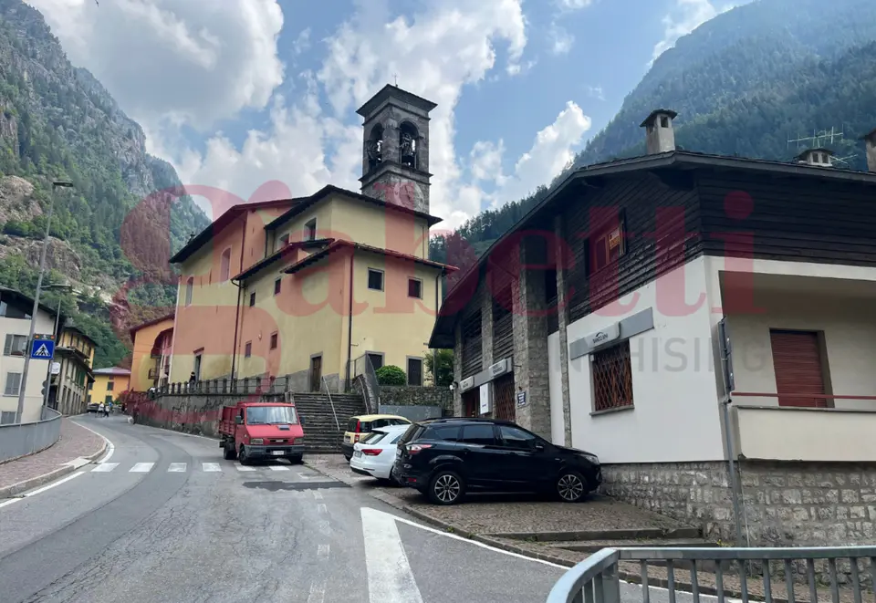 Appartamento in Via Umberto Primo 13, Branzi (BG)