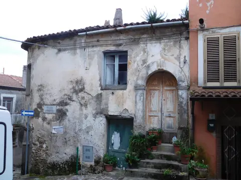 Casa Indipendente in Piazza Umberto I°, San Cristoforo (SA)