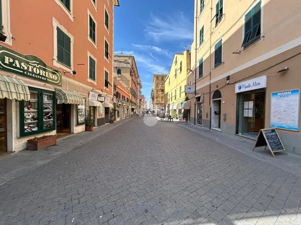 Quadrilocale in vendita a Genova