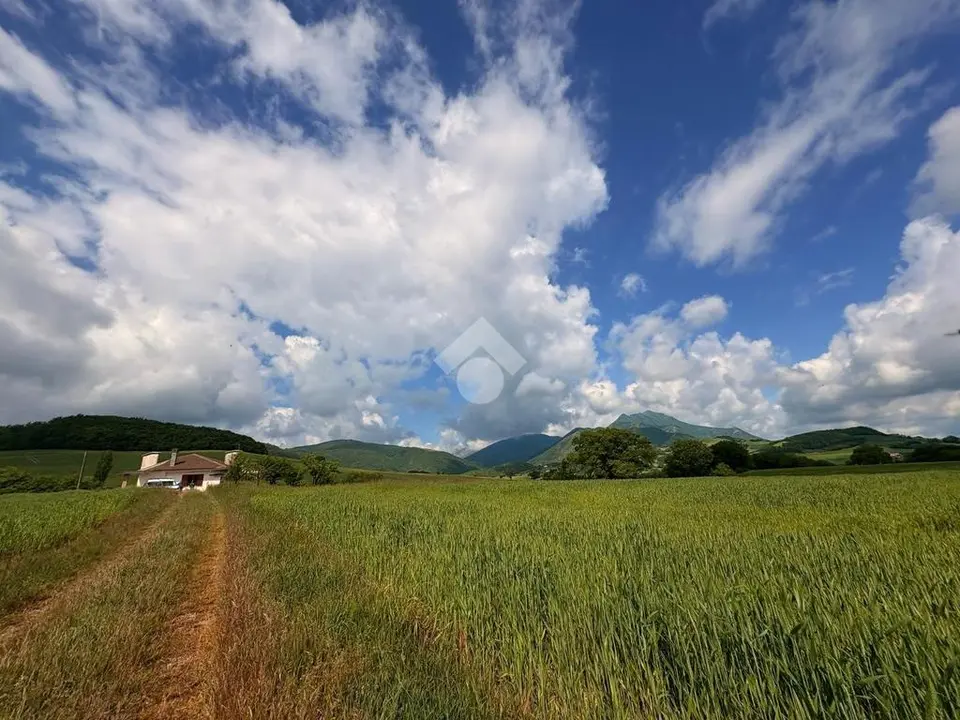 Casa indipendente in vendita a Sassoferrato