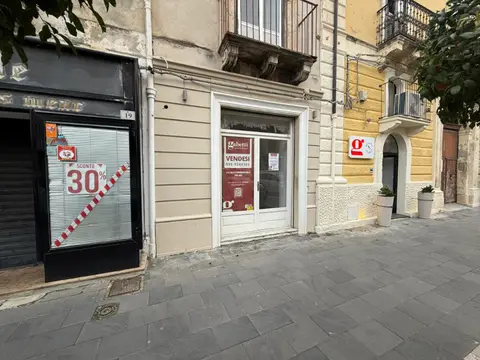 Negozio in Via Domenico Piraino 21, Milazzo (ME)
