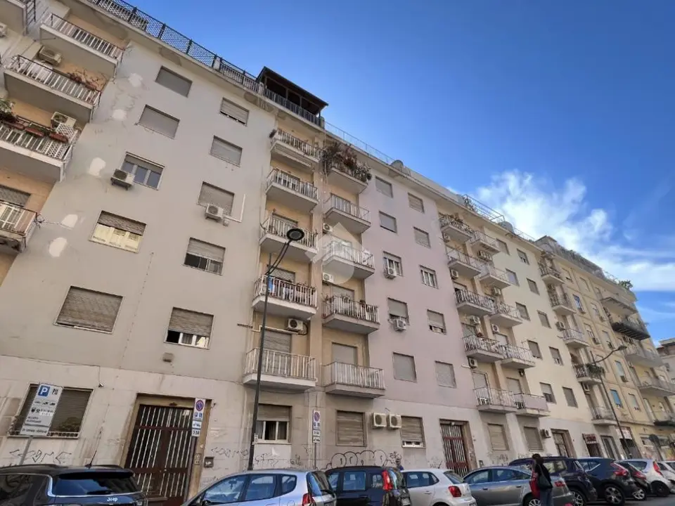 Trilocale in affitto a Palermo