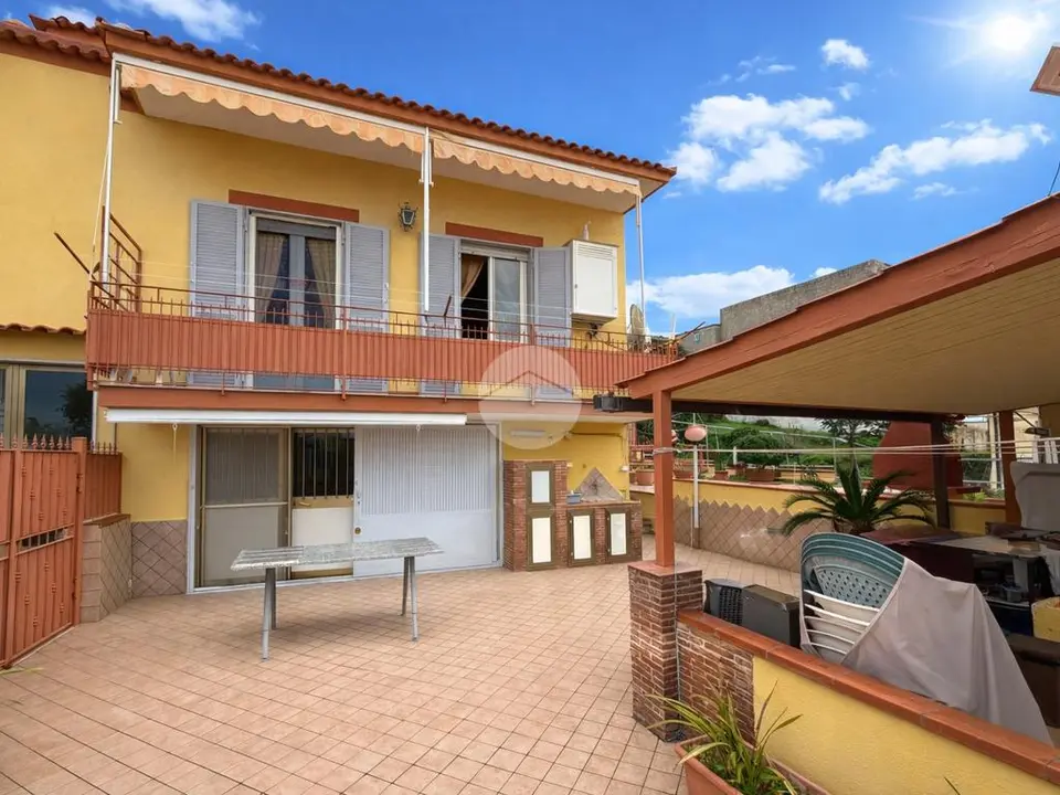5 locali in vendita a Monte Di Procida