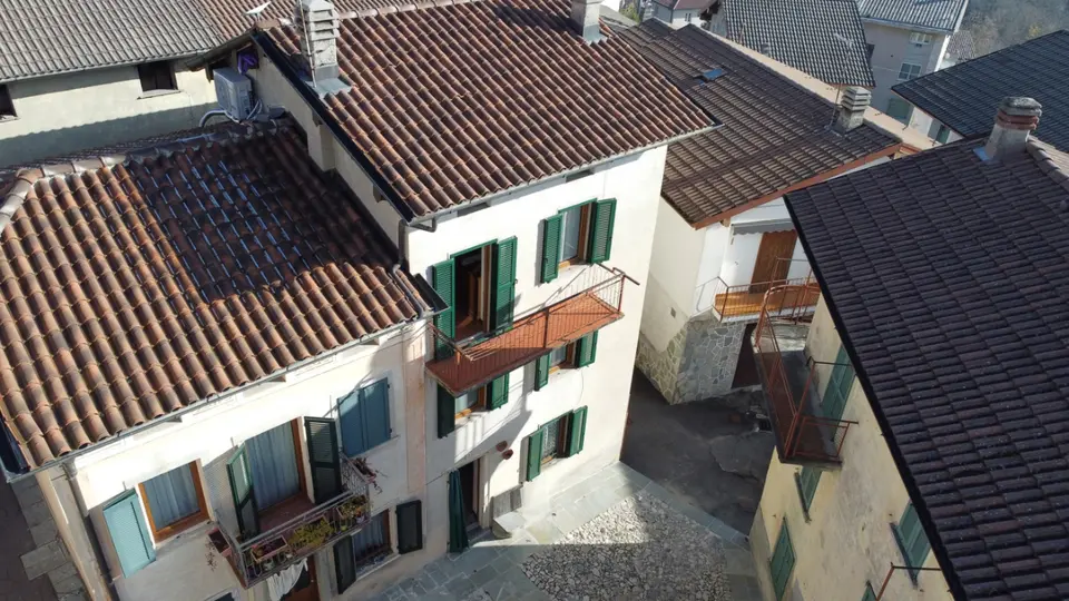 Casa Indipendente in via mulino 3, Pigra (CO)