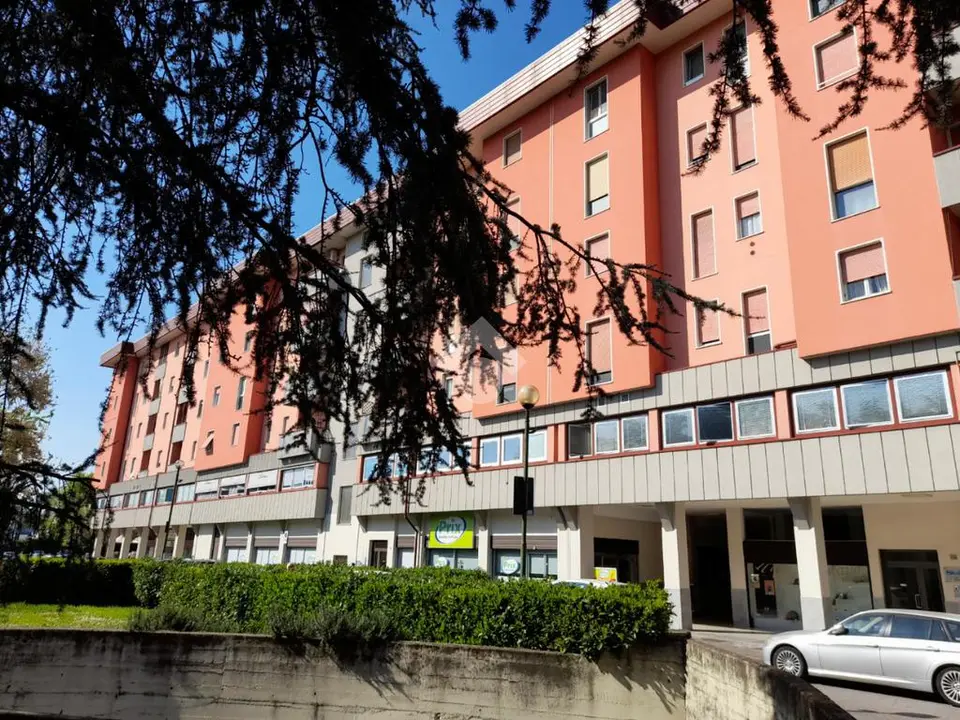 Quadrilocale in vendita a Brescia