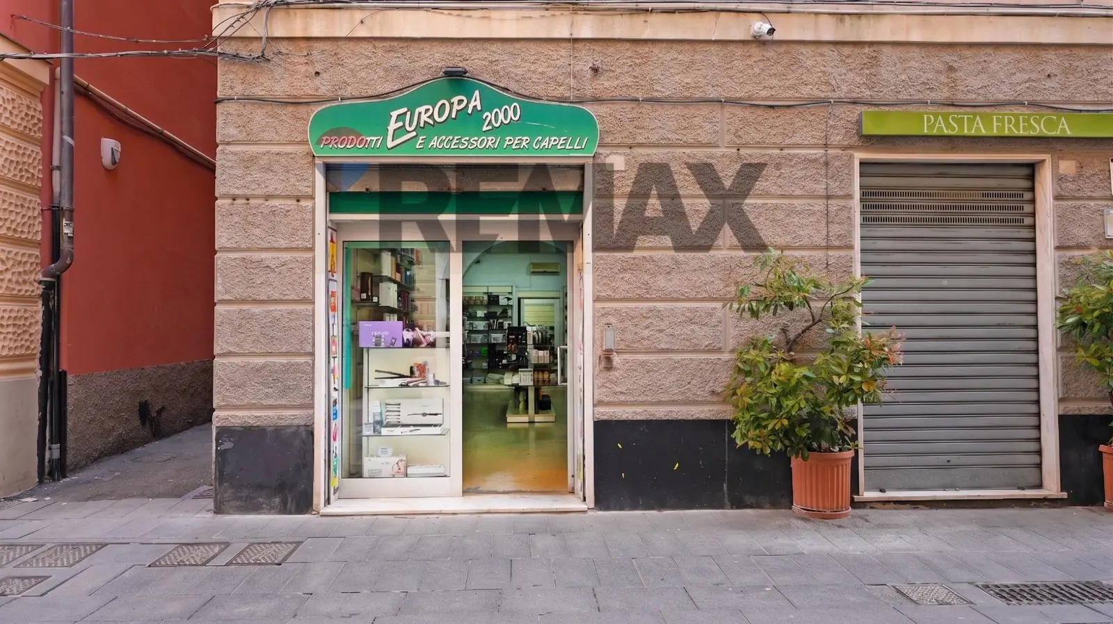 Attività  Commerciale in Affitto a Genova