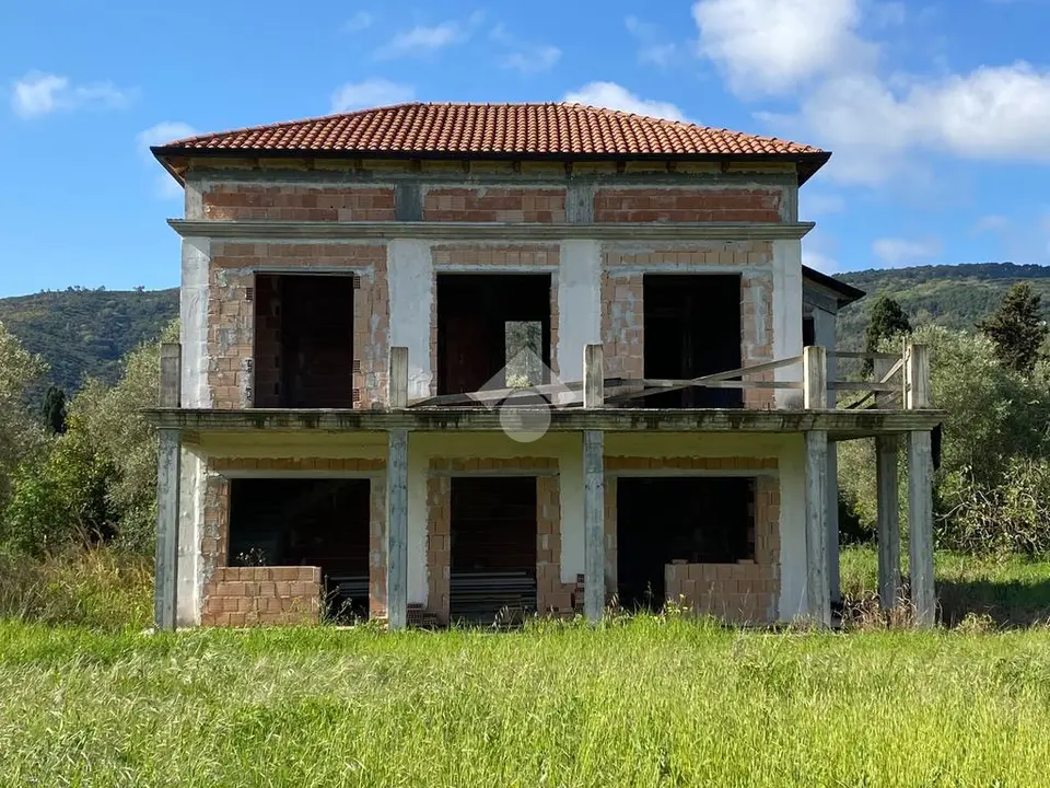 Farmhouse for sale in Castellabate