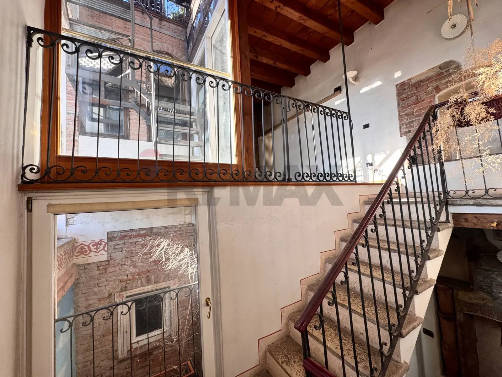 Casa Indipendente in Vendita a Brescia