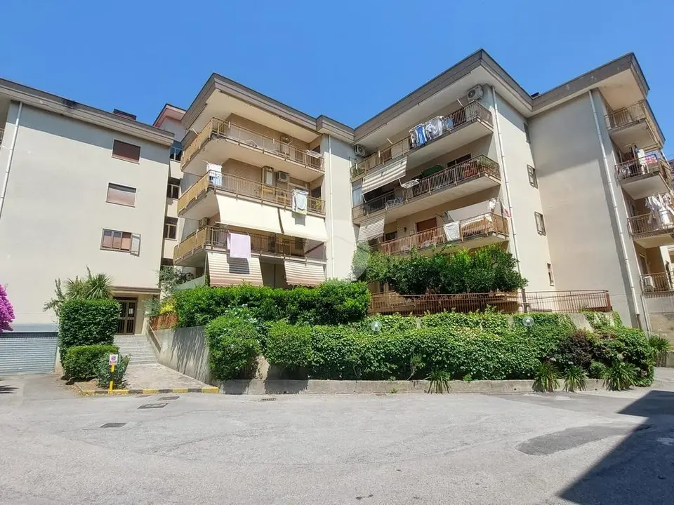 5 locali in vendita a Pellezzano