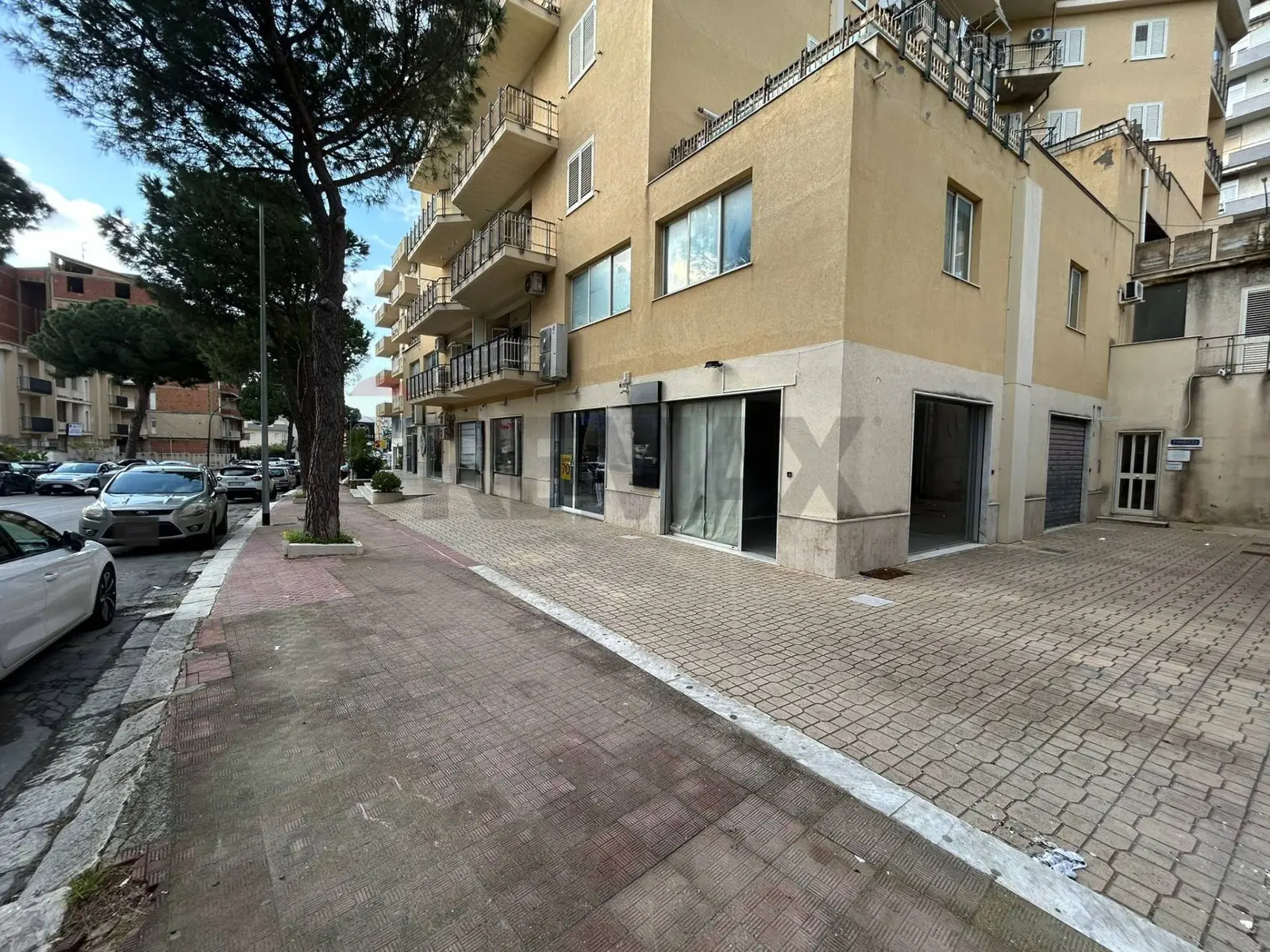 Attività  Commerciale in Affitto a Favara