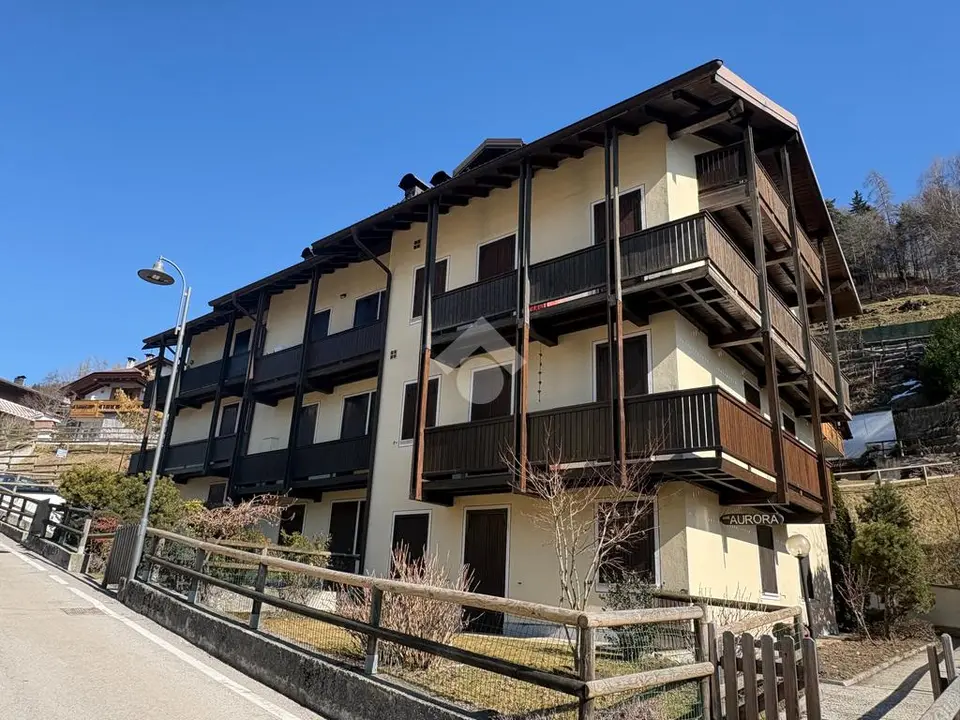 Trilocale in vendita a Giustino