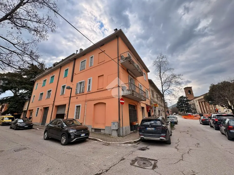 6 locali in vendita a Fabriano
