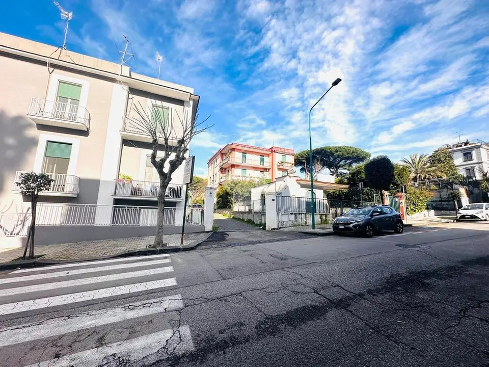 Trilocale in vendita a Torre Del Greco