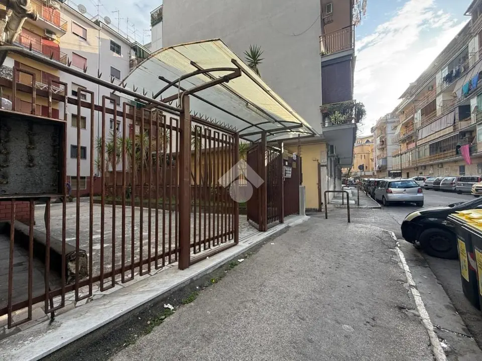 Bilocale in vendita a Napoli