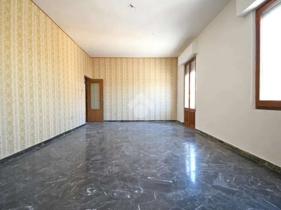 5 locali in vendita a Cagliari