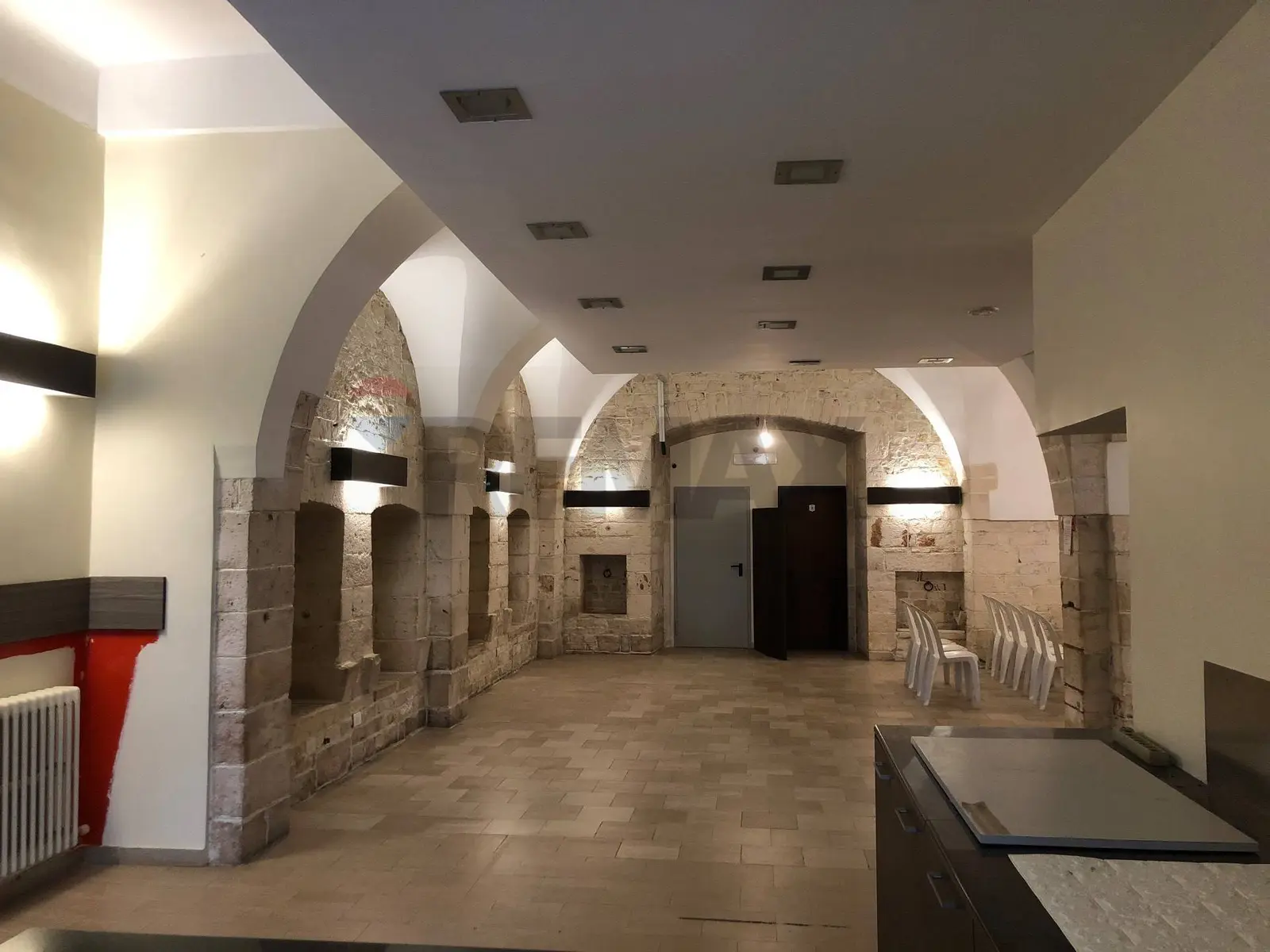 Locale Commerciale in Affitto a Putignano