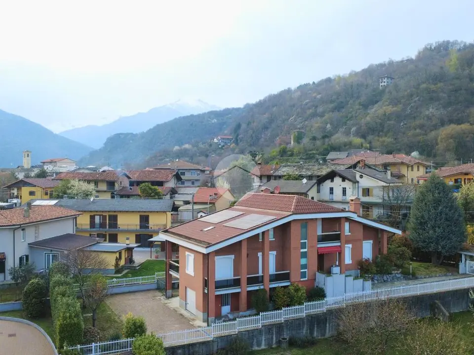 Bifamiliare in vendita a Cuorgnè