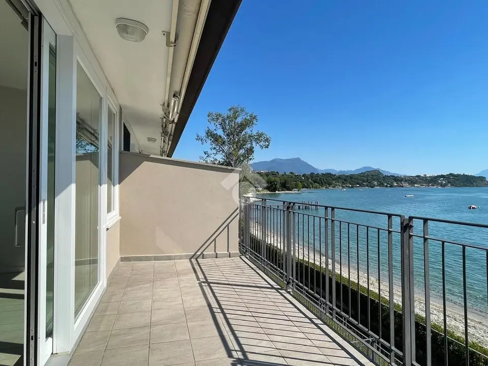 Trilocale in affitto a Manerba Del Garda