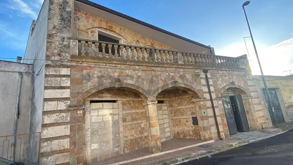 Casa Indipendente in Vendita a Cellino San Marco