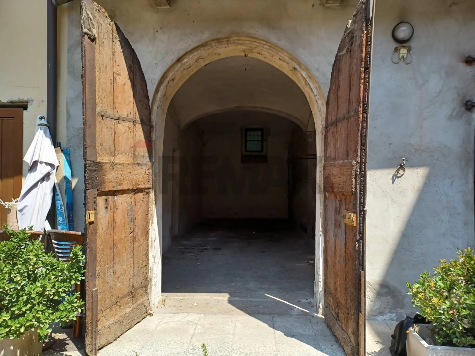Garage/Box in Vendita a Galliate