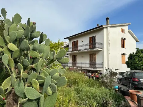Appartamento in VIA ENNA  22, Barcellona Pozzo di Gotto (ME)
