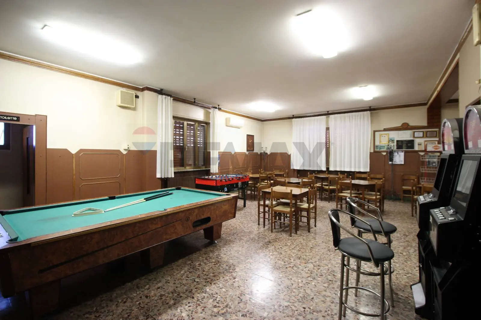 Locale Commerciale in Affitto a Lurano