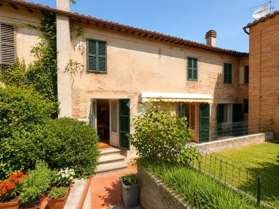 Palazzo in vendita a Cerreto D'Esi