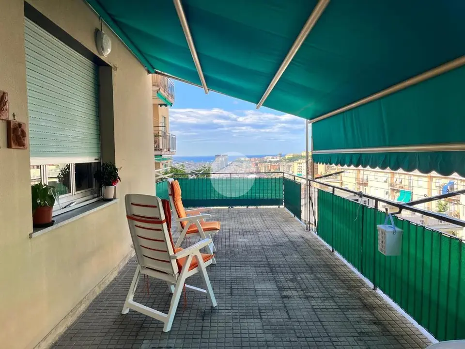 Quadrilocale in vendita a Genova